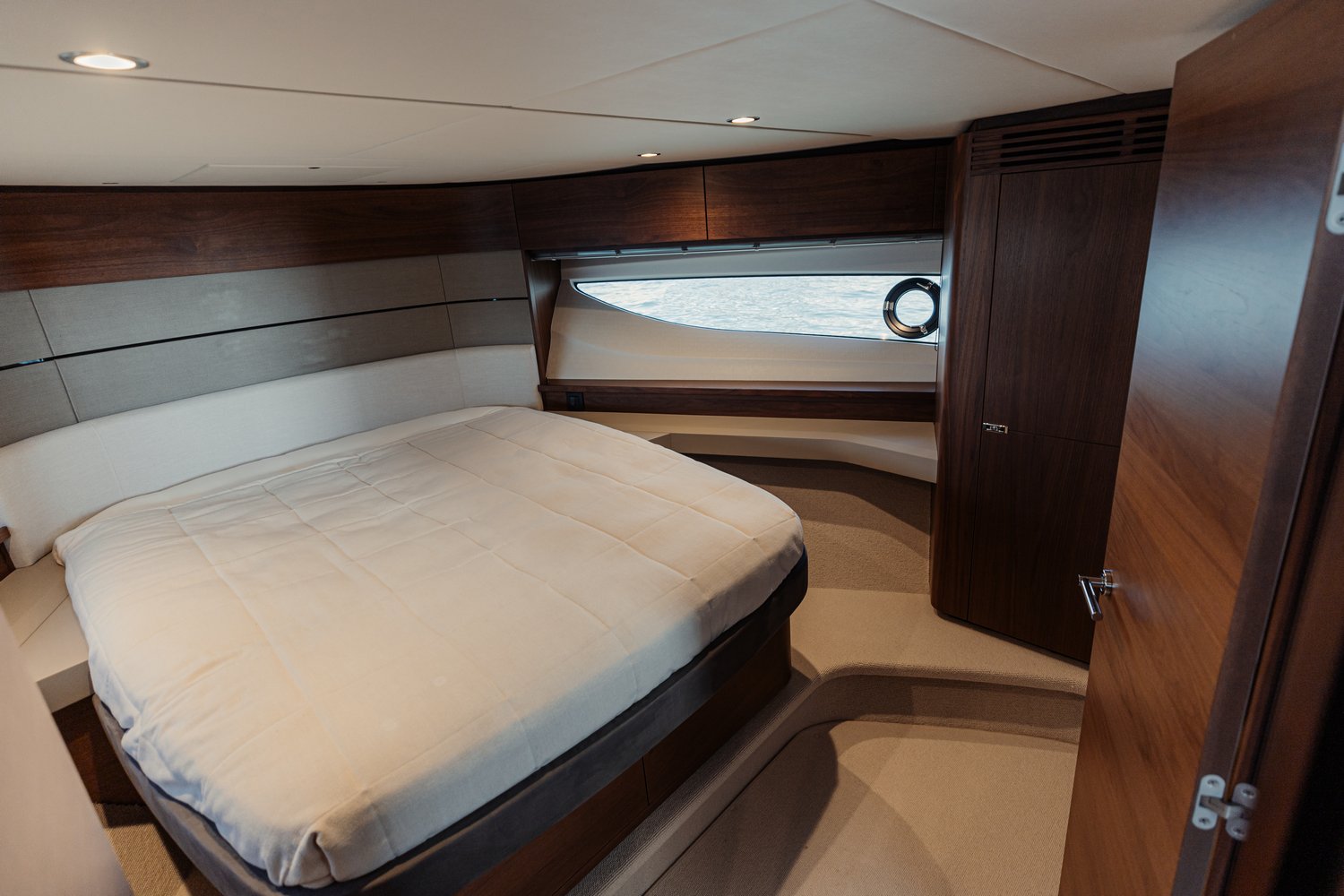 How To Choose The Perfect Yacht For Your Party